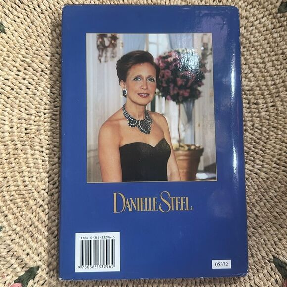 'Leap of Faith' by Danielle Steel - Picture 3 of 6